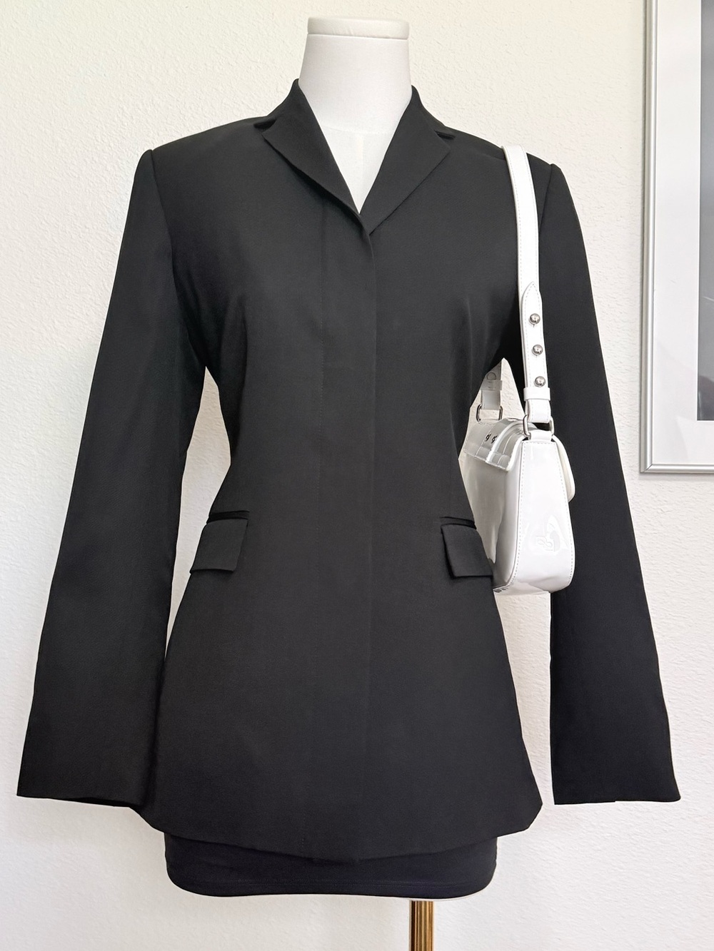 Banana Republic Fitted Waist Tailored Blazer Minimalist Dark Academia Chic - Picture 2 of 9